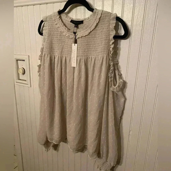 Nwt Sanctuary Wishmaker Cold Shoulder top - Picture 1 of 7